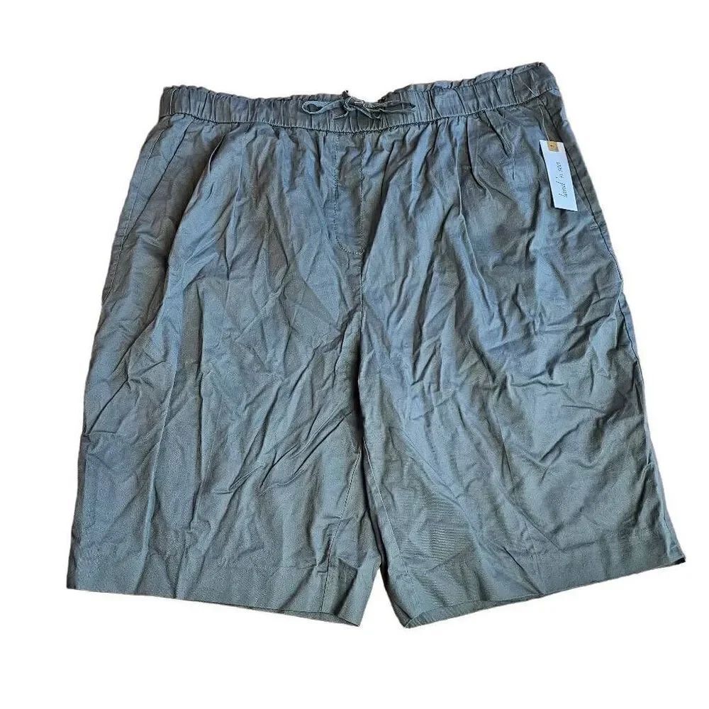 Land n sea womens Sz 18 olive Bermuda pull on shorts